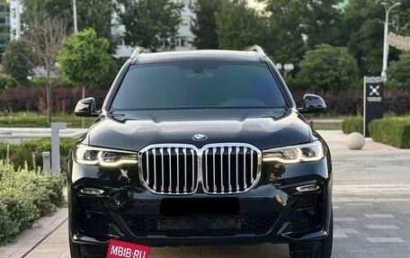 BMW X7, 2022 год, 7 880 000 рублей, 2 фотография