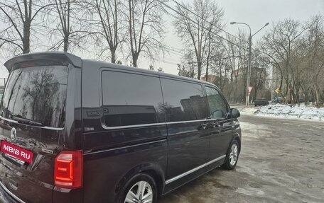 Volkswagen Multivan T6 рестайлинг, 2018 год, 5 250 000 рублей, 15 фотография