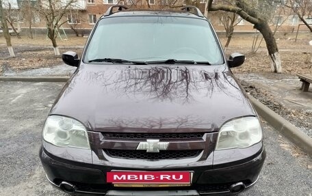 Chevrolet Niva I рестайлинг, 2010 год, 530 000 рублей, 2 фотография