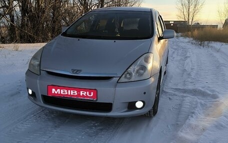 Toyota Wish II, 2004 год, 930 000 рублей, 5 фотография