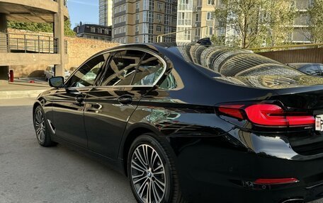 BMW 5 серия, 2018 год, 3 950 000 рублей, 10 фотография