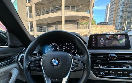 BMW 5 серия, 2018 год, 3 950 000 рублей, 13 фотография