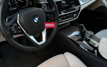 BMW 5 серия, 2018 год, 3 950 000 рублей, 12 фотография