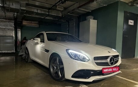 Mercedes-Benz SLC, 2017 год, 4 000 000 рублей, 2 фотография