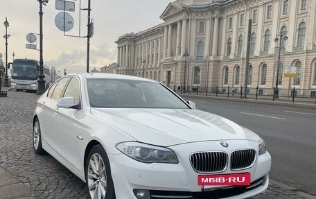 BMW 5 серия, 2012 год, 2 300 000 рублей, 2 фотография