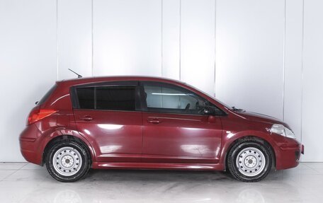 Nissan Tiida, 2010 год, 850 000 рублей, 5 фотография