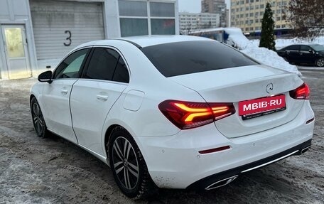 Mercedes-Benz A-Класс, 2019 год, 2 900 000 рублей, 7 фотография