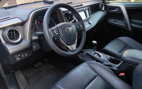 Toyota RAV4, 2015 год, 2 900 000 рублей, 14 фотография