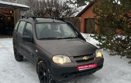 Chevrolet Niva I рестайлинг, 2015 год, 690 000 рублей, 2 фотография