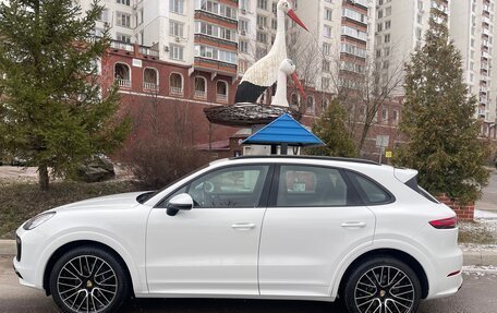 Porsche Cayenne III, 2022 год, 14 755 555 рублей, 8 фотография