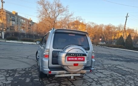 Mitsubishi Pajero IV, 2014 год, 2 650 000 рублей, 3 фотография