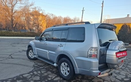 Mitsubishi Pajero IV, 2014 год, 2 650 000 рублей, 2 фотография