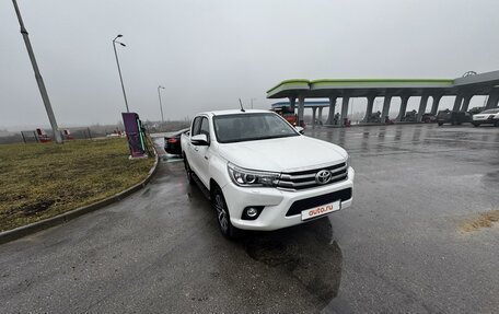 Toyota Hilux VIII, 2016 год, 3 500 000 рублей, 2 фотография