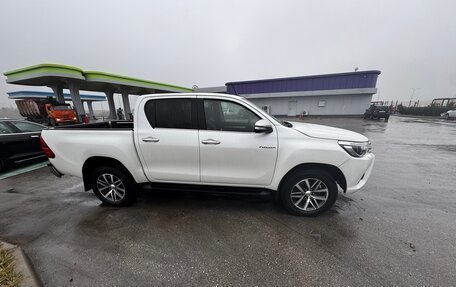 Toyota Hilux VIII, 2016 год, 3 500 000 рублей, 4 фотография