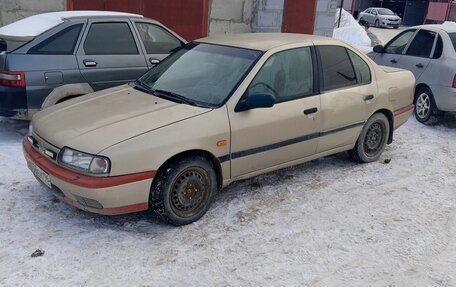 Nissan Primera II рестайлинг, 1993 год, 80 000 рублей, 1 фотография