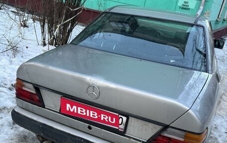 Mercedes-Benz W124, 1987 год, 180 000 рублей, 2 фотография