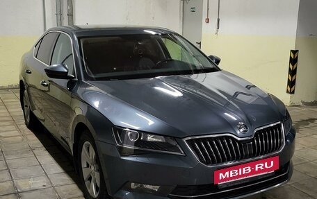 Skoda Superb III рестайлинг, 2018 год, 2 300 000 рублей, 4 фотография