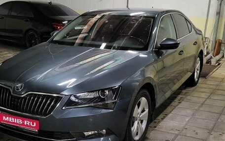 Skoda Superb III рестайлинг, 2018 год, 2 300 000 рублей, 9 фотография