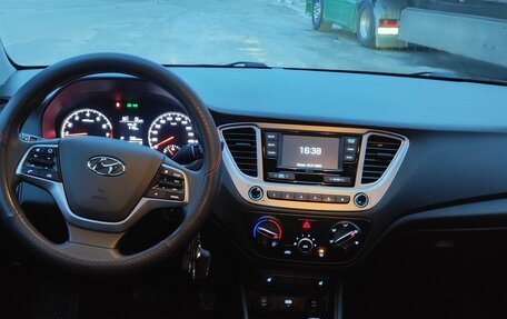 Hyundai Solaris II рестайлинг, 2021 год, 1 650 000 рублей, 13 фотография