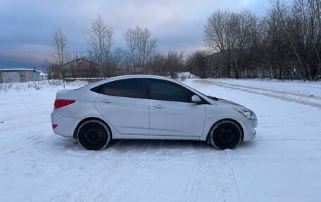 Hyundai Solaris II рестайлинг, 2015 год, 799 000 рублей, 2 фотография