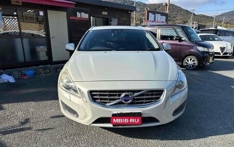 Volvo V60 I, 2013 год, 845 000 рублей, 2 фотография