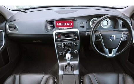 Volvo V60 I, 2013 год, 830 000 рублей, 12 фотография