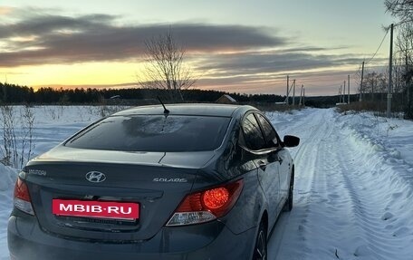 Hyundai Solaris II рестайлинг, 2011 год, 800 000 рублей, 8 фотография