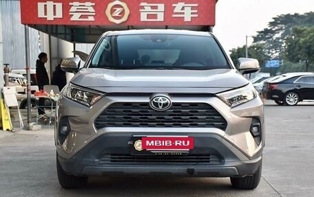 Toyota RAV4, 2023 год, 3 890 000 рублей, 3 фотография