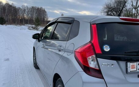 Honda Fit III, 2018 год, 1 400 000 рублей, 6 фотография