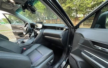 Toyota Harrier, 2022 год, 3 200 010 рублей, 8 фотография