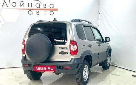 Chevrolet Niva I рестайлинг, 2016 год, 663 000 рублей, 5 фотография