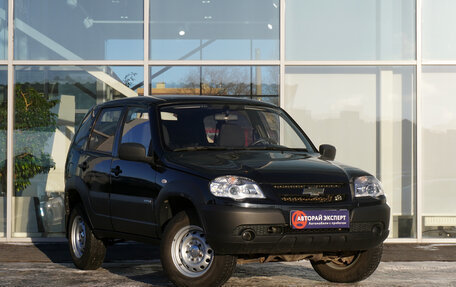 Chevrolet Niva I рестайлинг, 2013 год, 608 000 рублей, 3 фотография