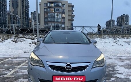 Opel Astra J, 2010 год, 755 000 рублей, 3 фотография