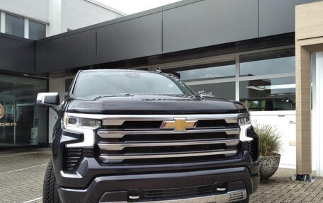 Chevrolet Silverado, 2024 год, 13 910 000 рублей, 2 фотография