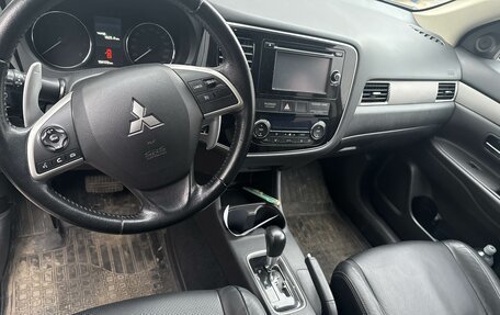 Mitsubishi Outlander III рестайлинг 3, 2012 год, 1 335 000 рублей, 4 фотография