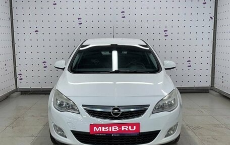 Opel Astra J, 2011 год, 800 000 рублей, 2 фотография