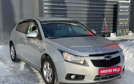 Chevrolet Cruze II, 2012 год, 950 000 рублей, 3 фотография