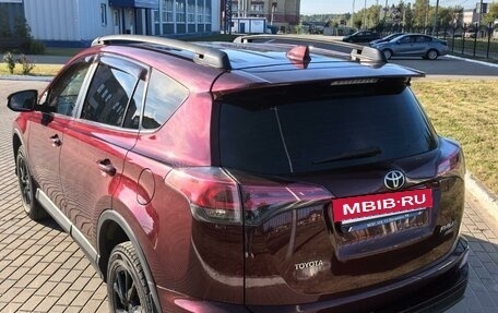 Toyota RAV4, 2015 год, 2 049 000 рублей, 4 фотография