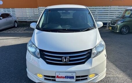 Honda Freed I, 2010 год, 1 020 000 рублей, 2 фотография