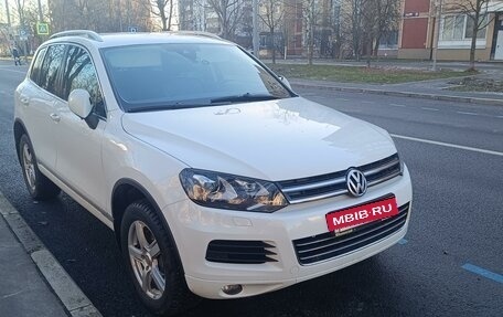 Volkswagen Touareg III, 2013 год, 2 750 000 рублей, 2 фотография