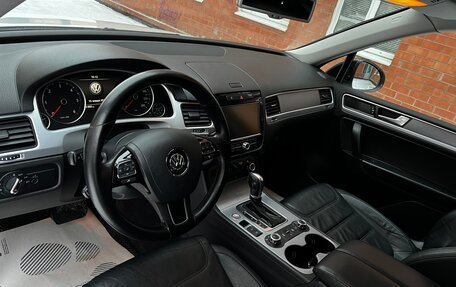 Volkswagen Touareg III, 2013 год, 2 390 000 рублей, 9 фотография