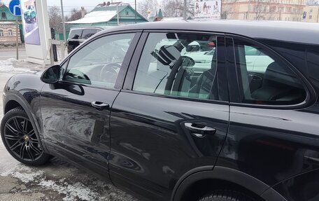 Porsche Cayenne III, 2010 год, 2 090 000 рублей, 17 фотография