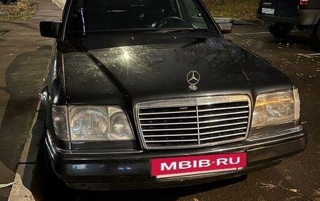 Mercedes-Benz E-Класс, 1993 год, 850 000 рублей, 2 фотография