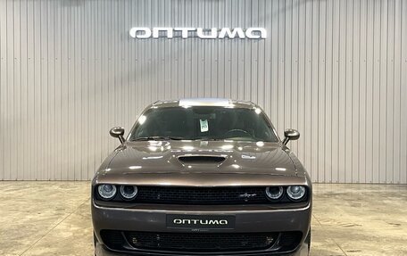 Dodge Challenger III рестайлинг 2, 2019 год, 3 297 000 рублей, 2 фотография