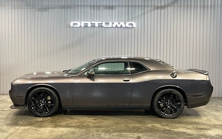 Dodge Challenger III рестайлинг 2, 2019 год, 3 297 000 рублей, 8 фотография