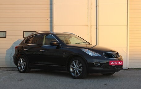 Infiniti QX50 I рестайлинг, 2014 год, 1 790 000 рублей, 3 фотография