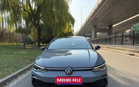 Volkswagen Golf VIII, 2022 год, 2 000 100 рублей, 2 фотография