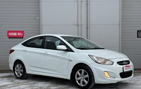 Hyundai Solaris II рестайлинг, 2012 год, 770 000 рублей, 3 фотография