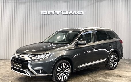 Mitsubishi Outlander III рестайлинг 3, 2020 год, 2 697 000 рублей, 1 фотография