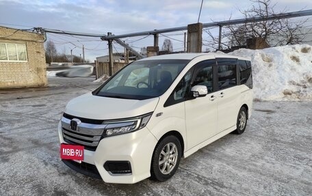 Honda Stepwgn IV, 2019 год, 3 165 000 рублей, 1 фотография